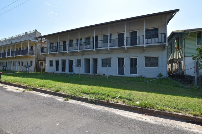 1, 2, 3, 4./16 Blackman Street, Tully - Image 1