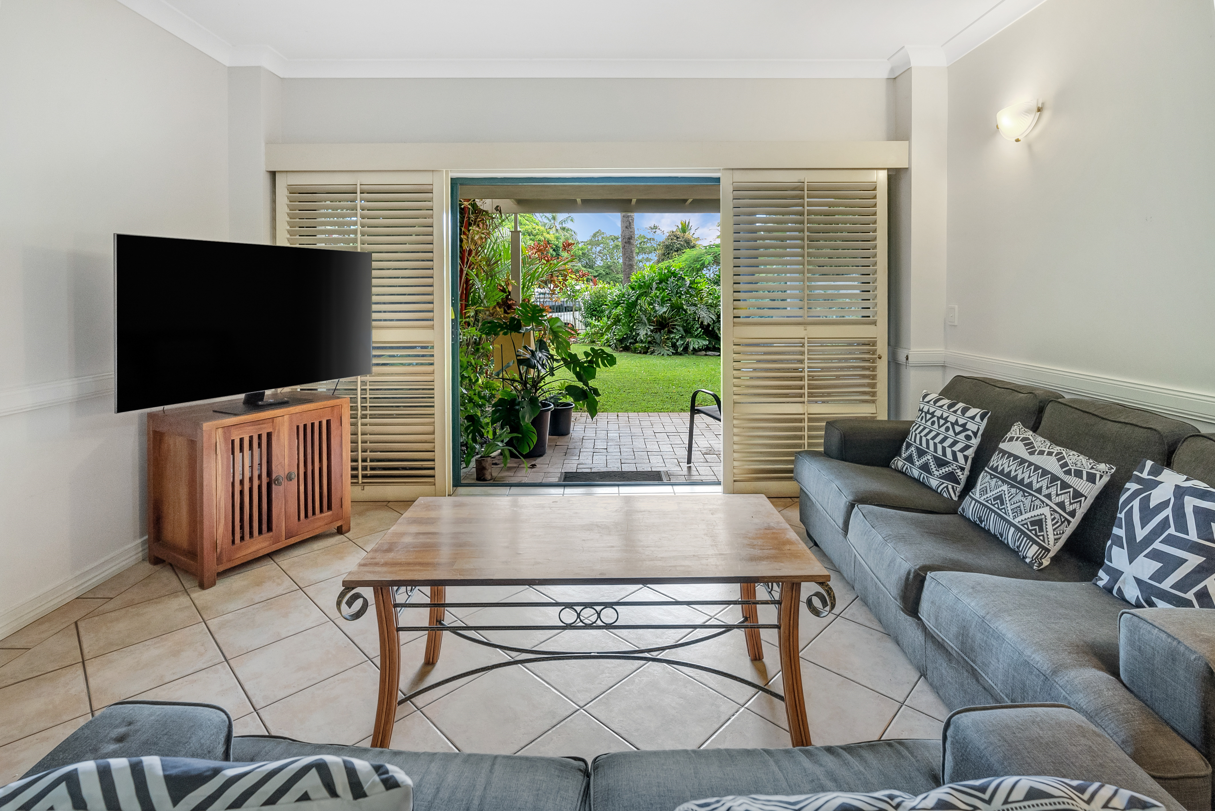1/233 Esplanade, Cairns North - Thumbnail 5