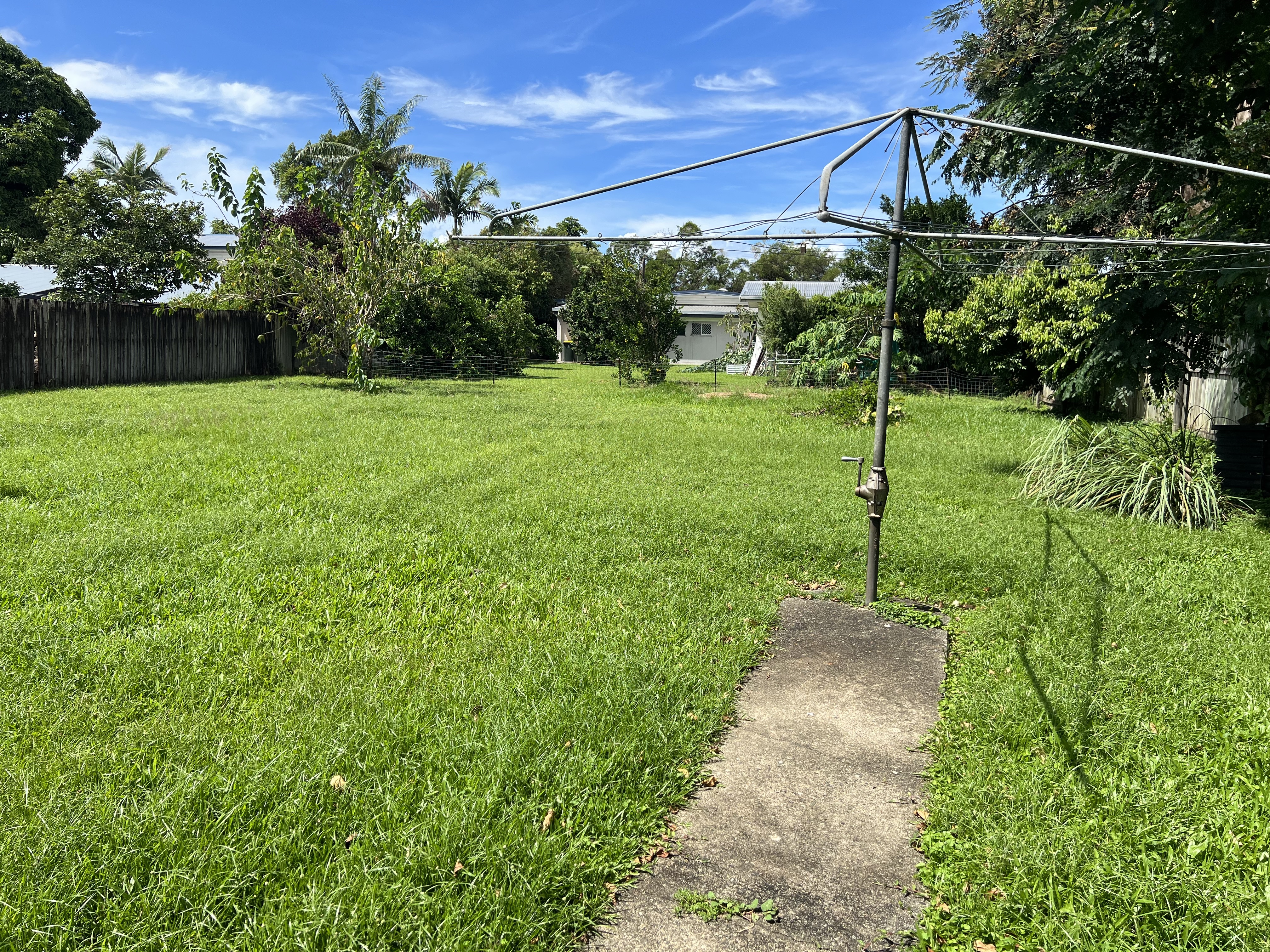 10 Swallow Street, Mooroobool - Thumbnail 2