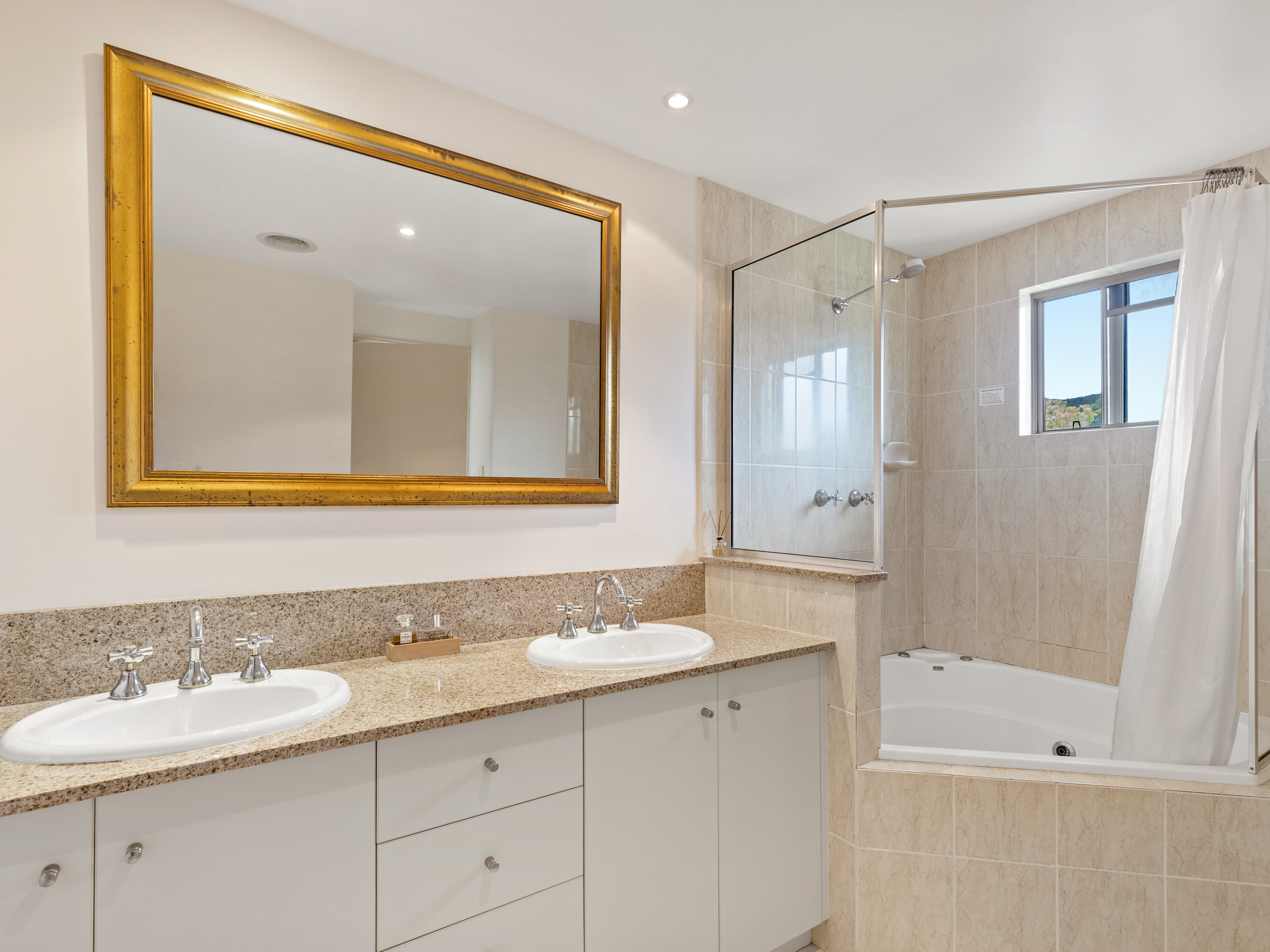 1324/2-10 Greenslopes Street, Cairns North - Thumbnail 5