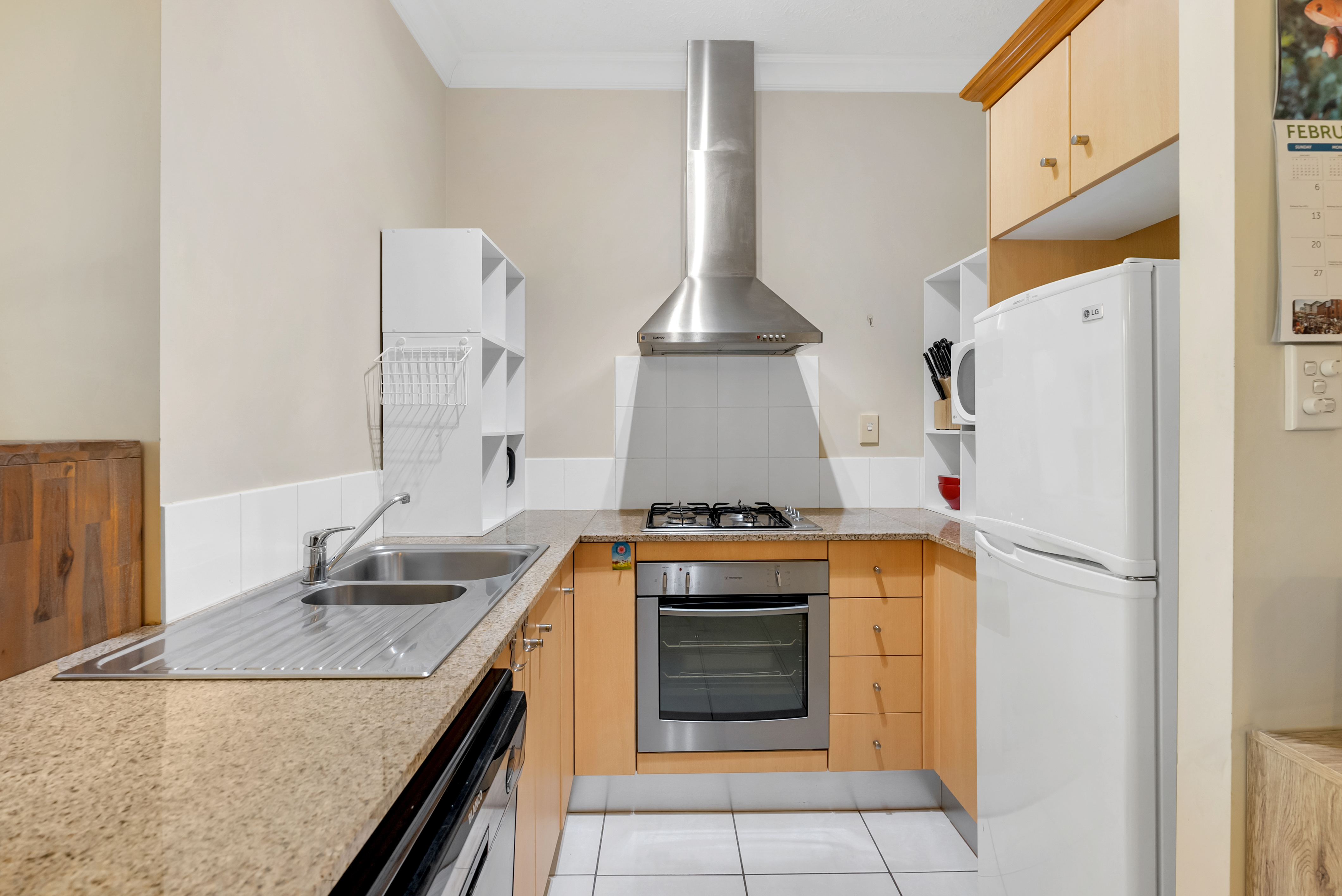 1707/2-10 Greenslopes Street, Cairns North - Thumbnail 3
