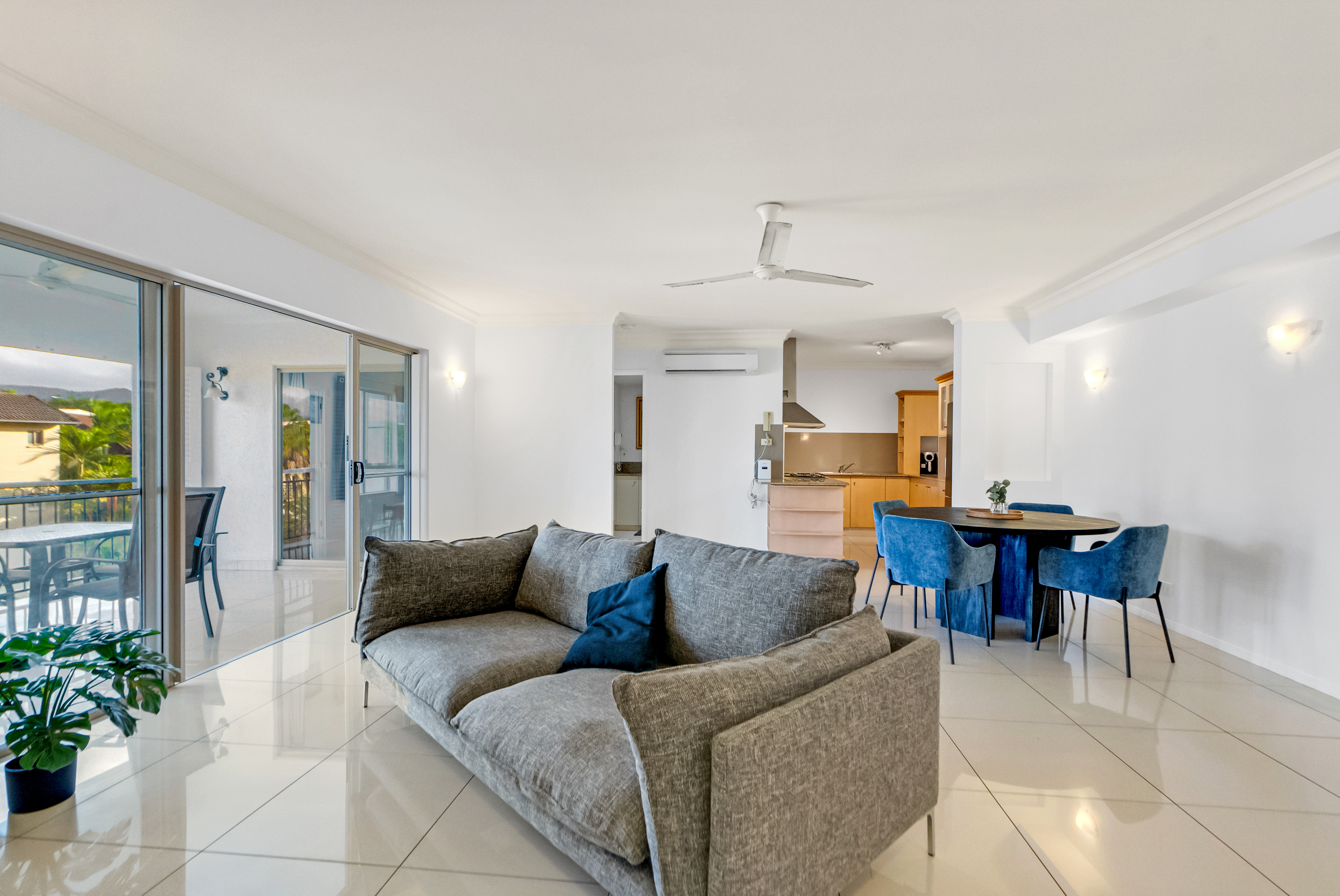 1525/2-10 Greenslopes Street, Cairns North - Thumbnail 5