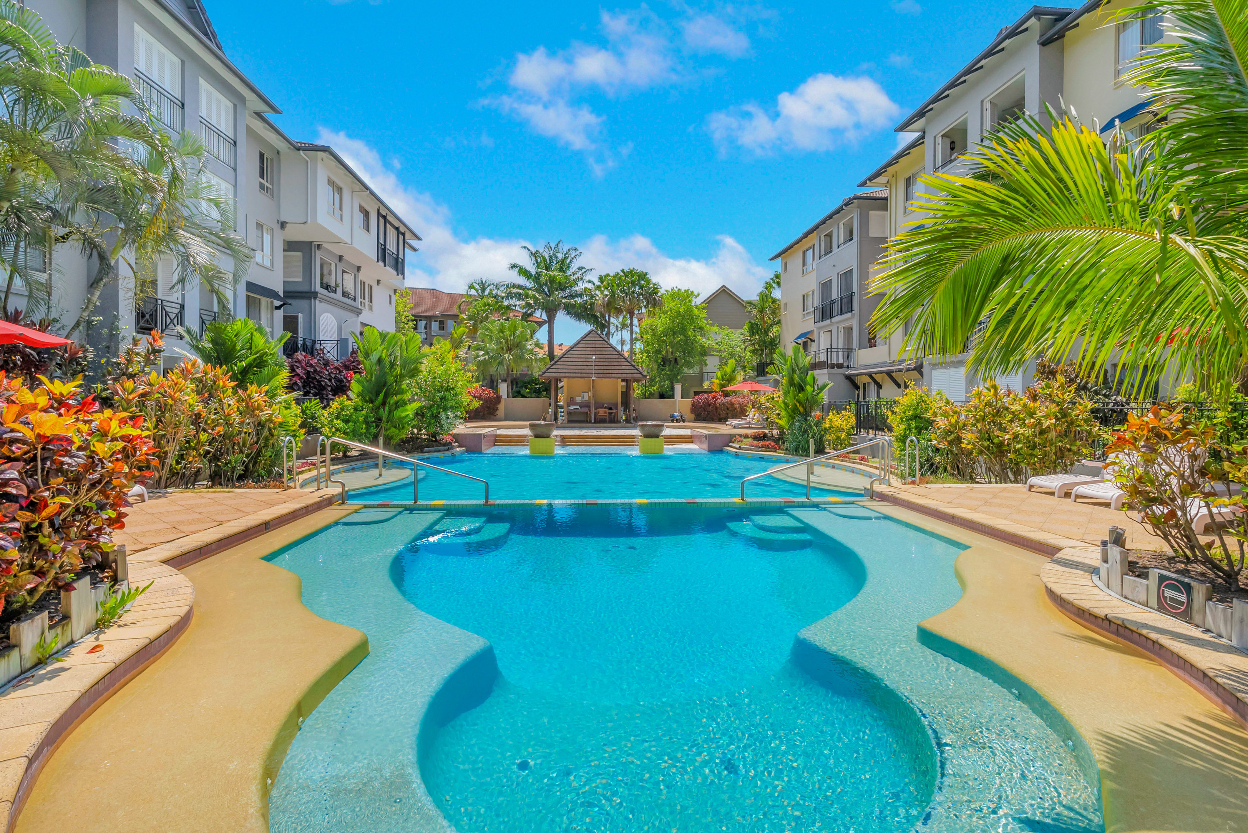 1525/2-10 Greenslopes Street, Cairns North - Thumbnail 2
