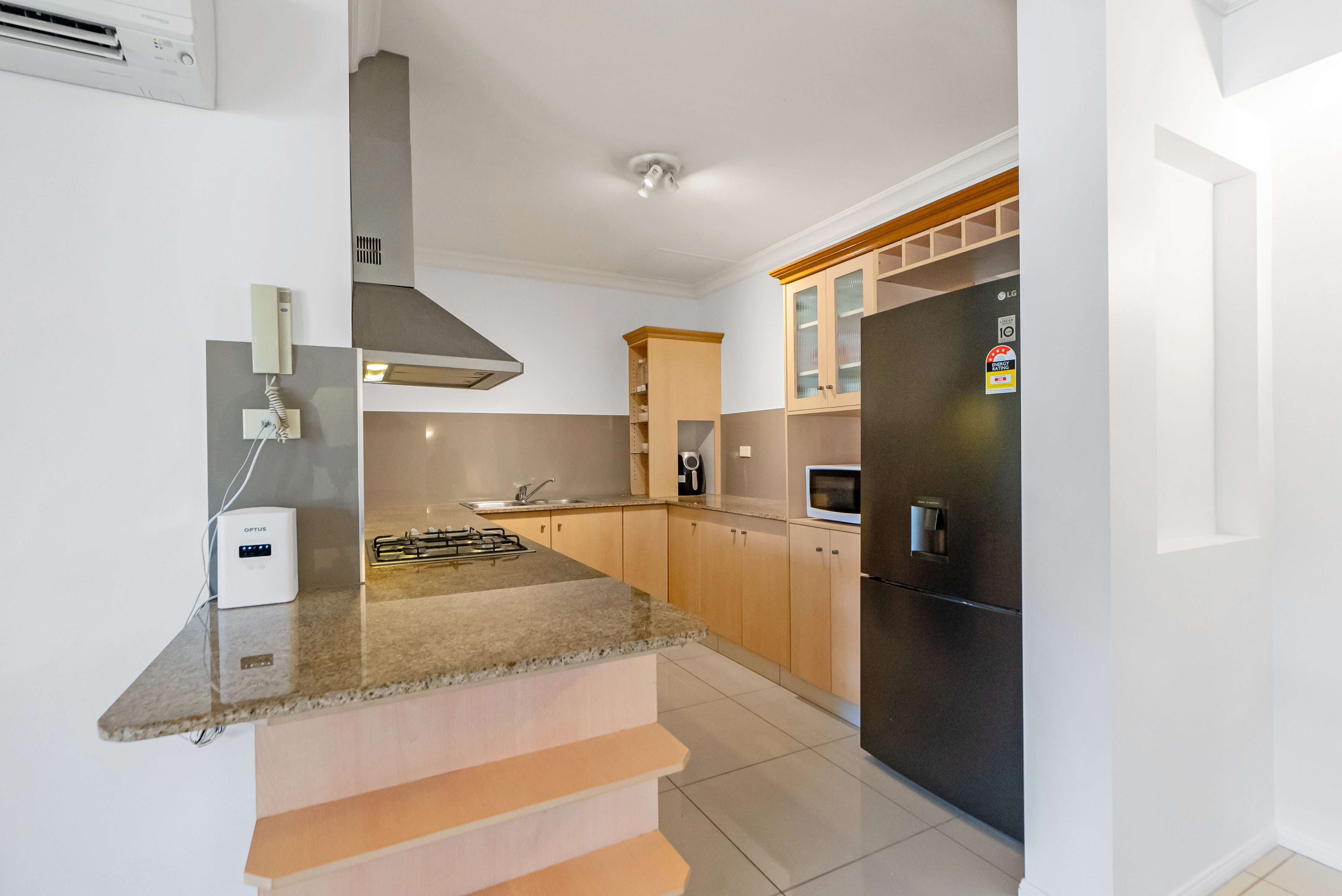 1525/2-10 Greenslopes Street, Cairns North - Thumbnail 6