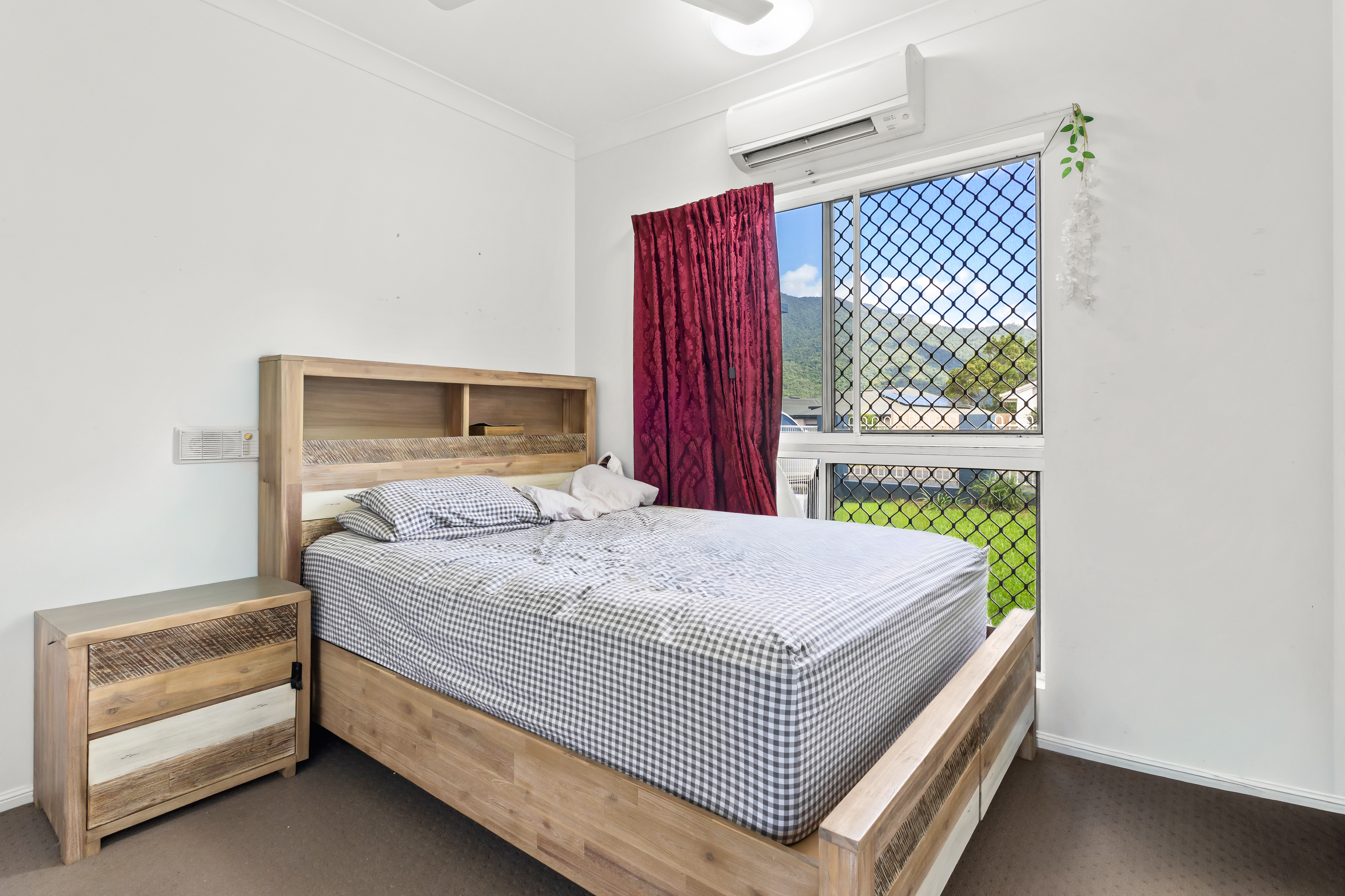 10 Jumna Close, Bentley Park - Thumbnail 6