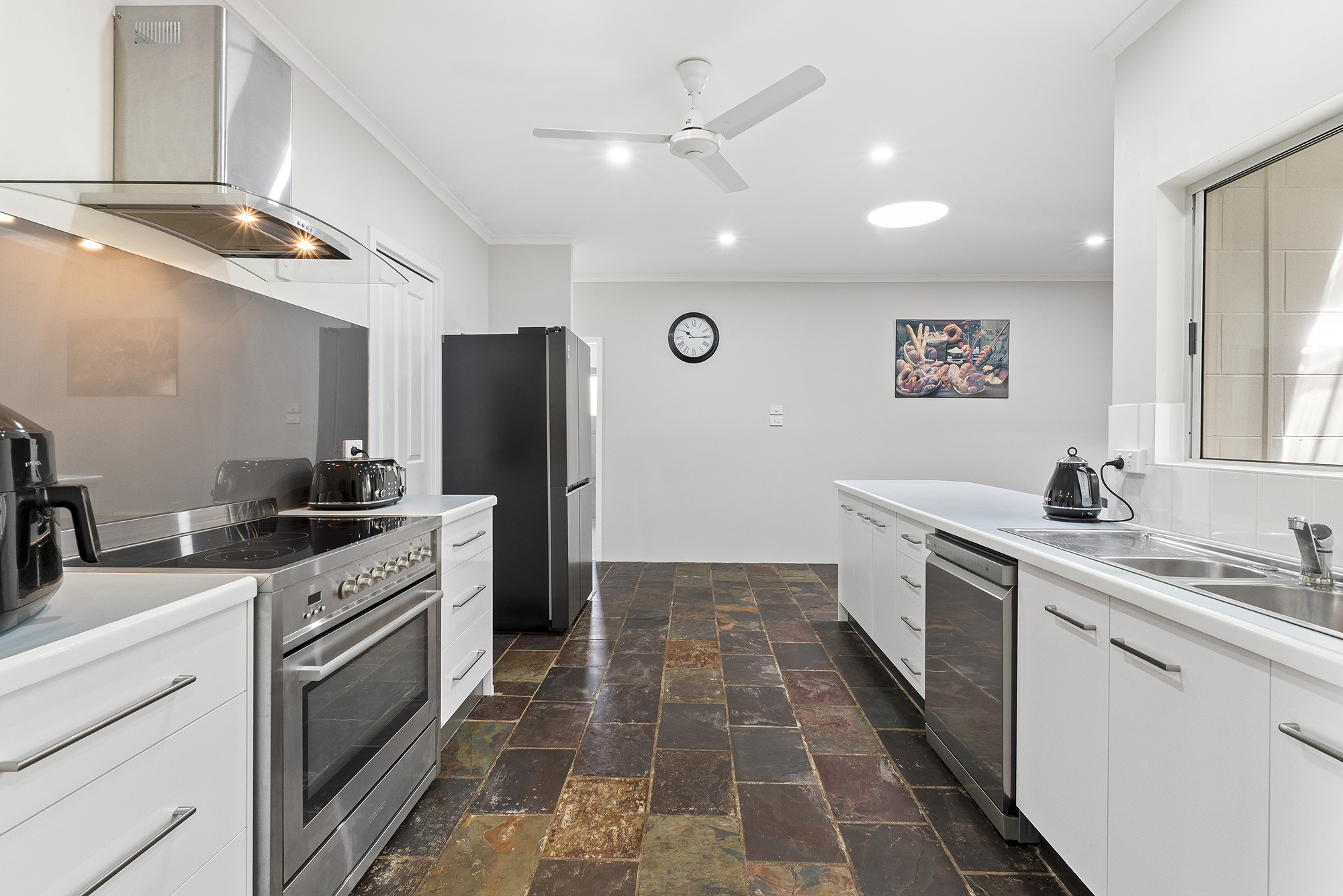 21 Adam Drive, Brinsmead - Thumbnail 7