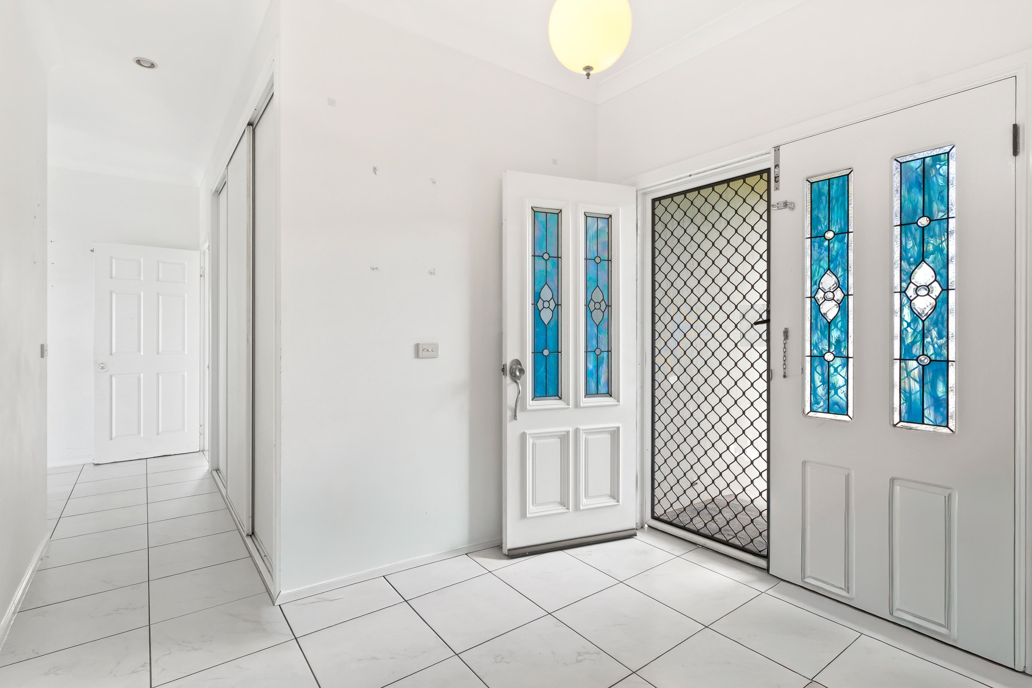 10 Jumna Close, Bentley Park - Thumbnail 4