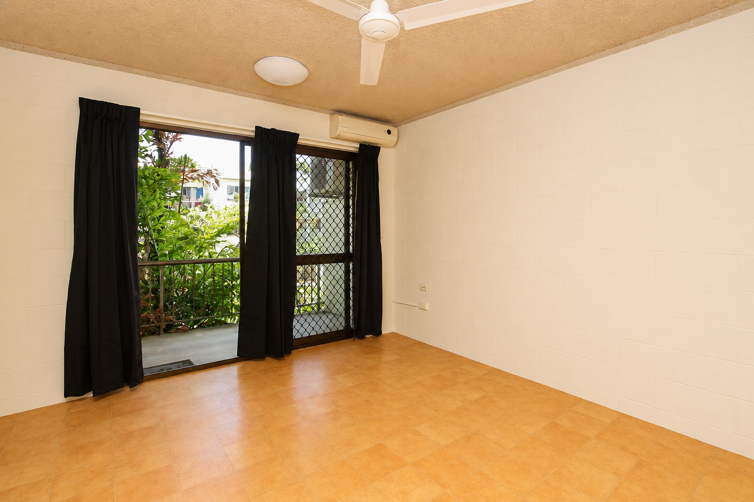 13/215 McLeod Street, Cairns North - Thumbnail 4