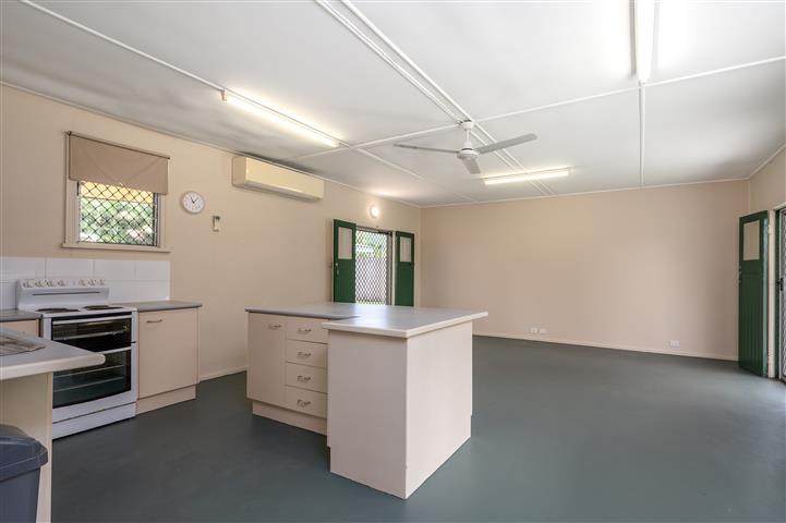 A-ground floor/69471 Bruce Highway, Fishery Falls - Thumbnail 4
