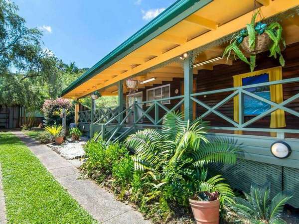 39 Impey Street, Caravonica - Thumbnail 3