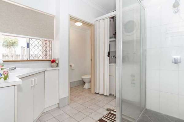 10/389 McCoombe Street, Mooroobool - Thumbnail 5