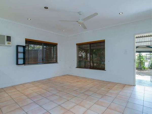43 Impey Street, Caravonica - Thumbnail 5