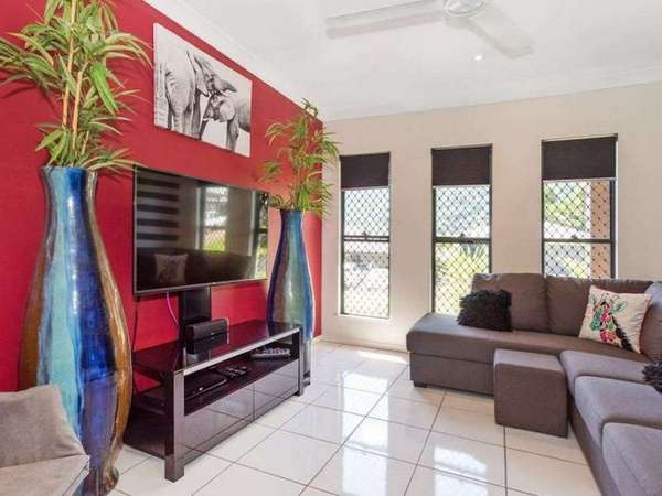 4-6 Willoughby Close, Redlynch - Thumbnail 2