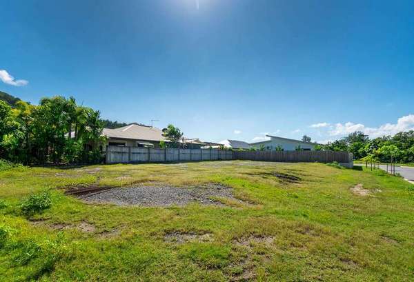 94 Seaways Street, Trinity Beach - Thumbnail 6