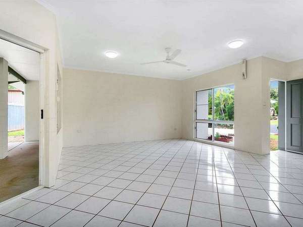 17 Ebony St, Redlynch - Thumbnail 4
