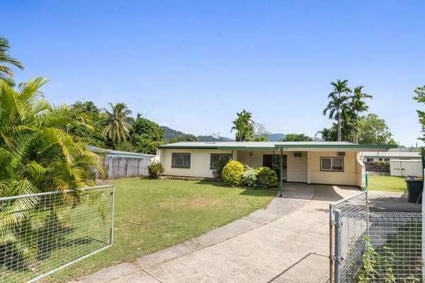 14 Conlan Close, Manoora - Thumbnail 2