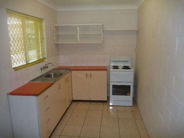 30 Creedy Street, Westcourt - Thumbnail 6