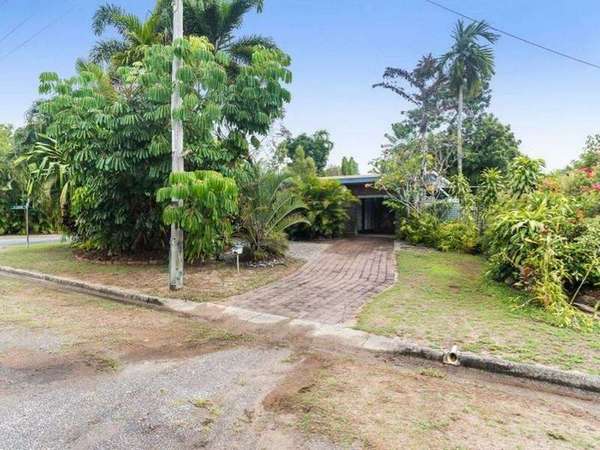 25 Maple Street, Holloways Beach - Thumbnail 8