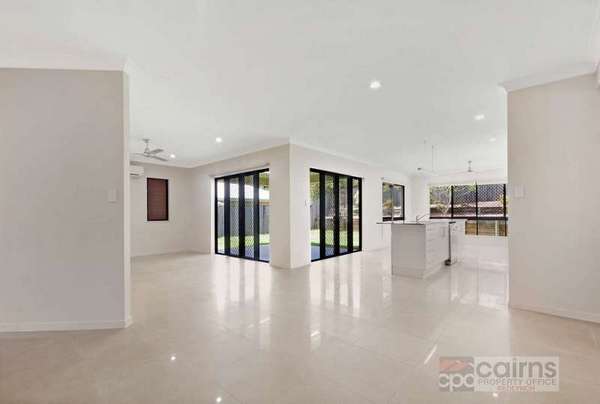 6 Springbrook Avenue, Redlynch - Thumbnail 4