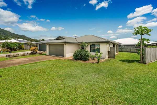 2 Hunter Close, Redlynch - Thumbnail 2