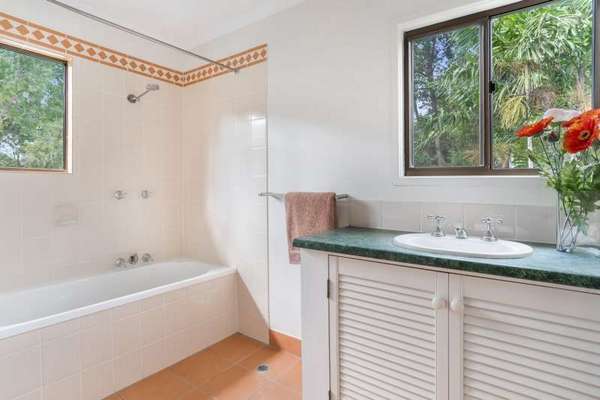 24 Lake Placid Rd, Caravonica - Thumbnail 8