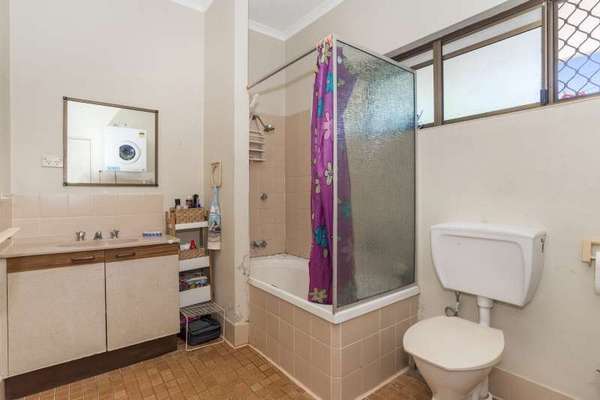 33/21-31 Poinciana Street, Holloways Beach - Thumbnail 7