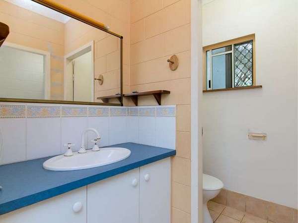 43 Impey Street, Caravonica - Thumbnail 7