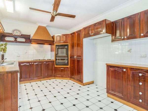 31 Cumberland Avenue, Smithfield - Thumbnail 5