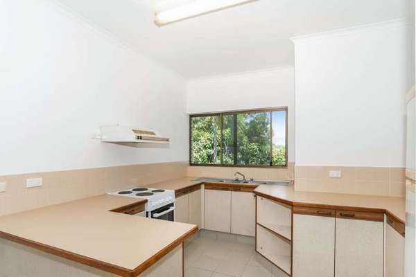4/21-31 Poinciana Street, Holloways Beach - Thumbnail 6