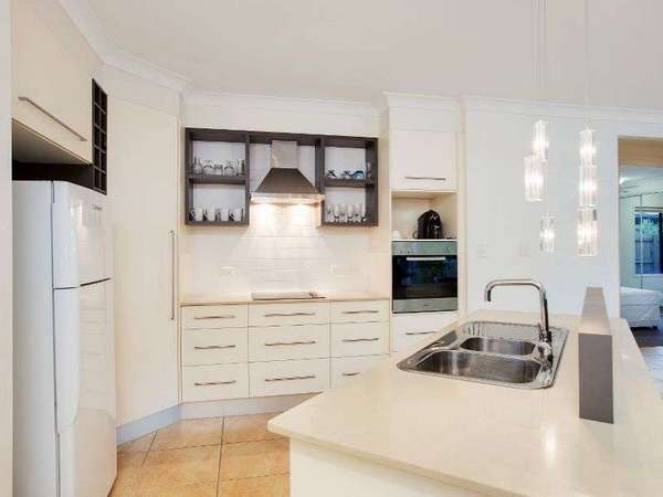 32 Huntley Crescent, Redlynch - Thumbnail 6