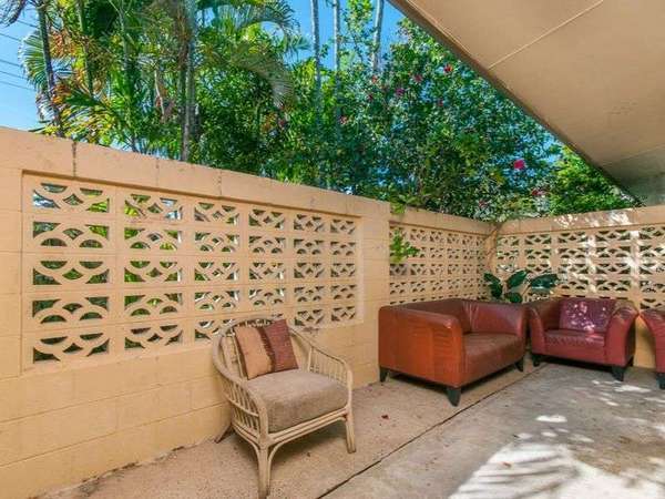 15 Bouganvillea Street, Holloways Beach - Thumbnail 7