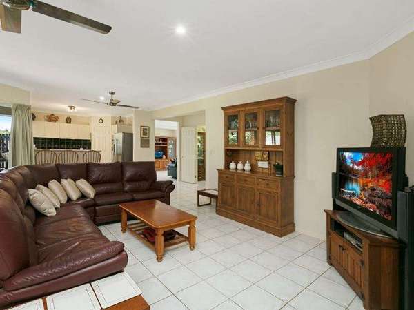 22 Fairley St, Redlynch - Thumbnail 4
