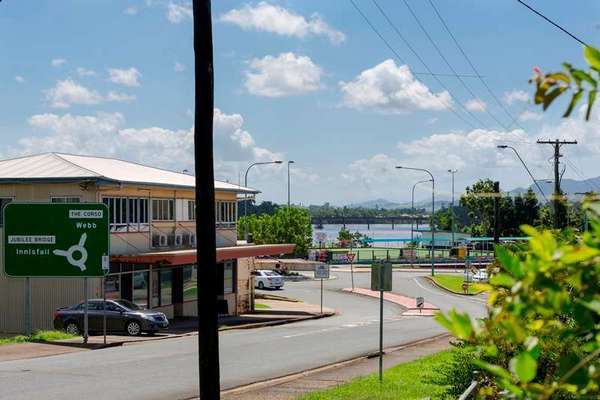 1 & 2/21 Mourilyan Rd, Innisfail - Thumbnail 4