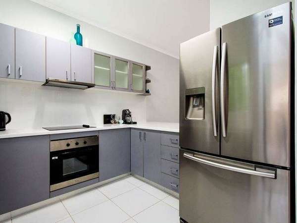 19/21-31 Poinciana Street, Holloways Beach - Thumbnail 5