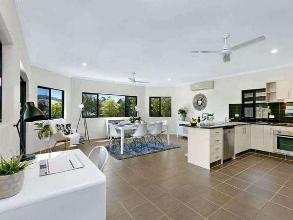 3 Ellestree Cl, Redlynch - Thumbnail 2