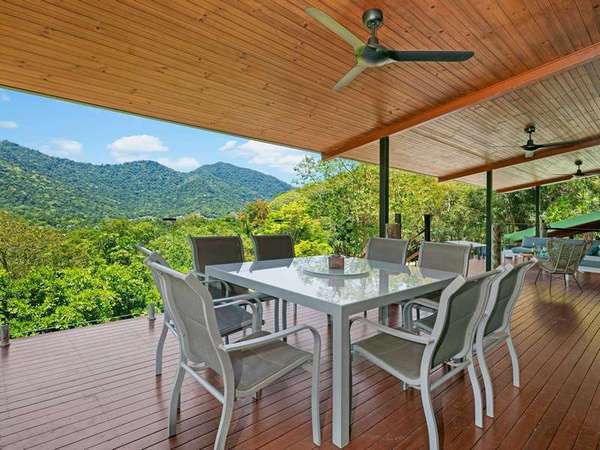14-16 Esterina Close, Redlynch - Thumbnail 2