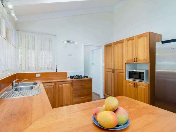 39 Impey Street, Caravonica - Thumbnail 4
