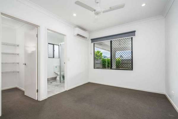 2 Hunter Close, Redlynch - Thumbnail 7