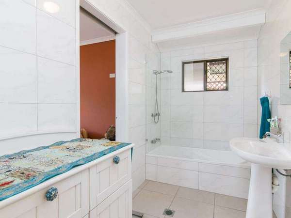 1 Norilla Close, Caravonica - Thumbnail 7