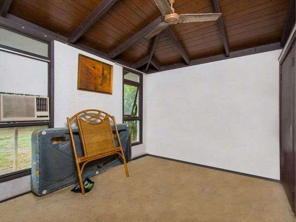 13 Tamarind Street, Holloways Beach - Thumbnail 5