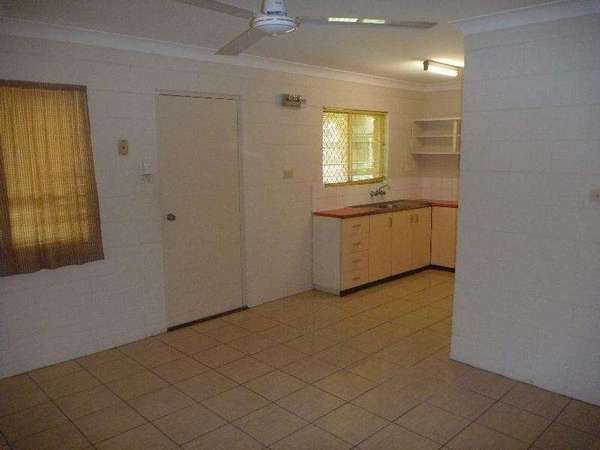 30 Creedy Street, Westcourt - Thumbnail 5