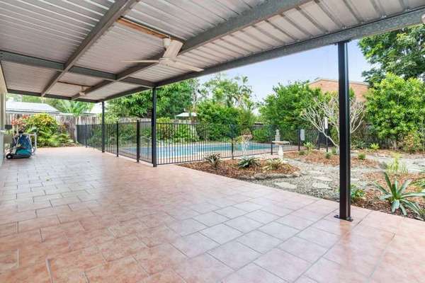 7 Lennon Street, Westcourt - Thumbnail 8