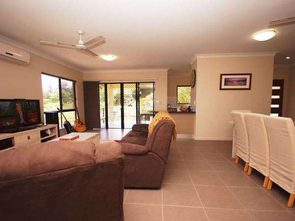 20-22 Willie Ming Close, Redlynch - Thumbnail 5