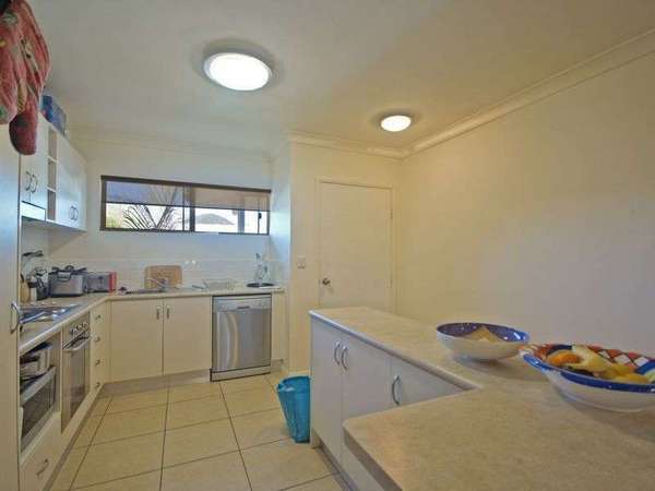 8/1-13 Ernest Street, Redlynch - Thumbnail 2