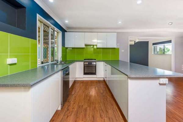 8 Baway Close, Caravonica - Thumbnail 3