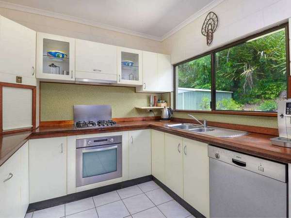 27 Carramar Crescent, Caravonica - Thumbnail 5