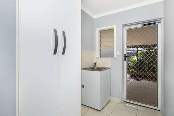 16 Mahogany Street, Manoora - Thumbnail 5