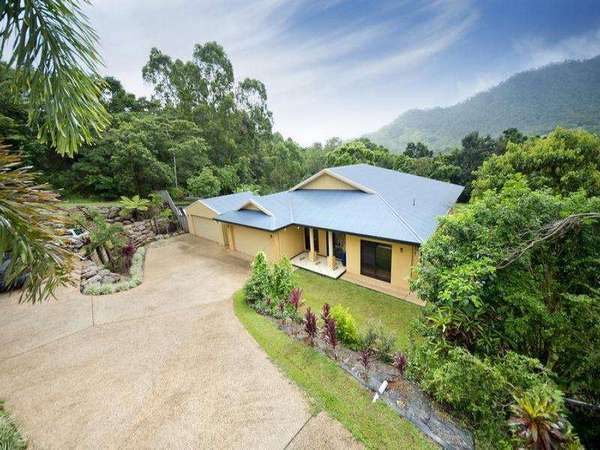 30 Chirio Drive, Redlynch - Image 1
