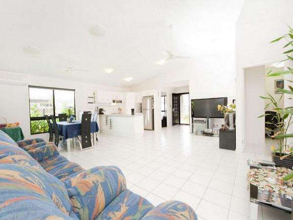 16 Heritage South Street, Redlynch - Thumbnail 6