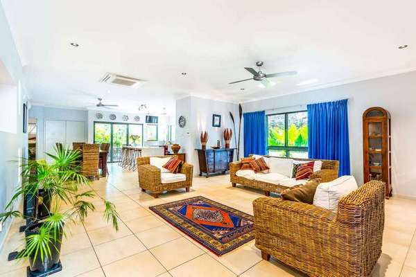 30 Tyrconnell Cr, Redlynch - Thumbnail 3